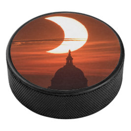 Zonneclipse 2021 hockey puck