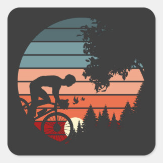 zonnefietser in het heuvelgebergte vierkante sticker
