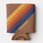 Zonnegebakken klei strepen met naam blikjeskoeler (Achterkant)