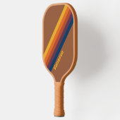 Zonnegebakken klei strepen met naam pickleball paddle (Links)