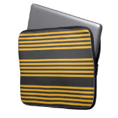 Zonnegeel en houtskool met vijf strippen laptop sleeve (Voorkant Links)