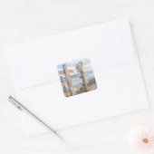 Zonnehoed op een strandhek vierkante sticker (Envelop)
