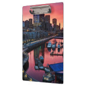 Zonnehoogte op pier 66, neerkijkend op de belkkleu klembord (Links)