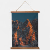 Zonnelicht op majestueuze bergen hangend wandkleed (Voorkant)