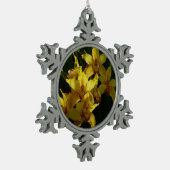 Zonnelichtgele orchideeën Floral Tin Sneeuwvlok Ornament (Links)