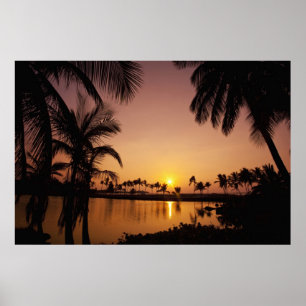 Zonneomgeving op Anaeho'omalu Bay, Big Island Poster