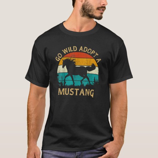  Zonneonet Wild Mustang Horse Go Wild Adopting a T-shirt (Voorkant)