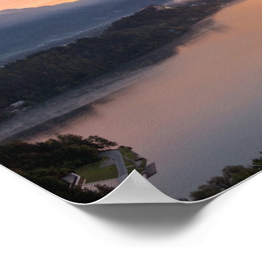 Zonneopdruk boven poster uit het meer (Hoek)