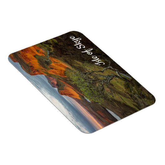 Zonneopgang in de Quiraing-bergen op Skye, Schotla Magneet (Rechterzijde)