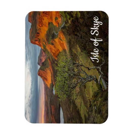 Zonneopgang in de Quiraing-bergen op Skye, Schotla Magneet (Verticaal)