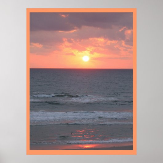 Zonneopgang op het strand poster (Voorkant)