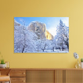 Zonneoplicht raakt El Capitan door sneeuw Canvas Afdruk (Insitu (Woonkamer))