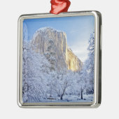 Zonneoplicht raakt El Capitan door sneeuw Metalen Ornament (Links)