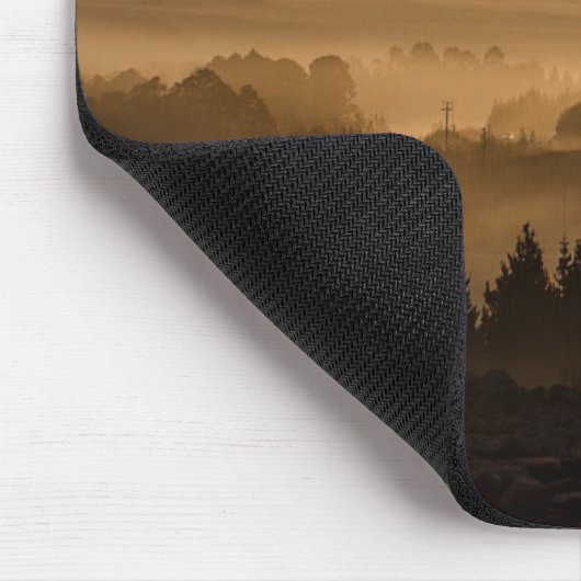 Zonneoploop over het landschap van Misty Rolling H Muismat (Hoek)