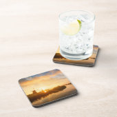 Zonneopstand boven windmolens en een rivier in Ned Bier Onderzetter (Rechterzijde)