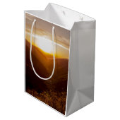 Zonneover berglandschap medium cadeauzakje (Achterkant Gekanteld)