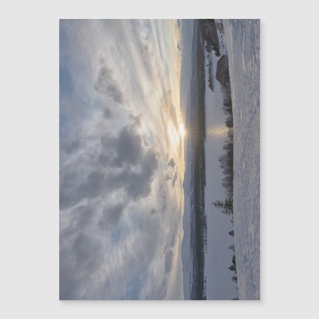 Zonneover bevroren meer (Voorkant)