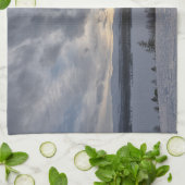 Zonneover bevroren meer theedoek (Gevouwen)