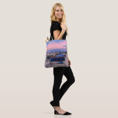 Zonneover in de haven met vissersboten tote bag (Op model)