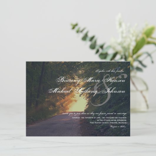 Zonnepad van Bomen Landbruiloft Uitnodigingen (Staand voorkant)