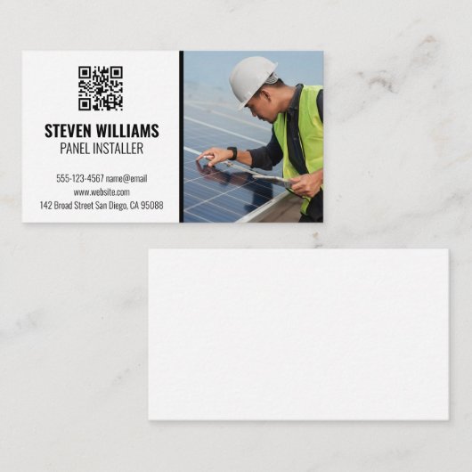 Zonnepaneeltechnicus inspecteert | QR-code  Visitekaartje (Voorkant / Achterkant)