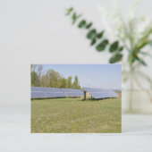 zonnepanelen op de grond briefkaart (Staand voorkant)