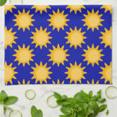 Zonnepatroonontwerp op blauw theedoek (Gevouwen)