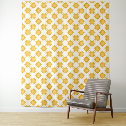 Zonnepatroonontwerp op wit wandkleed (In situ)