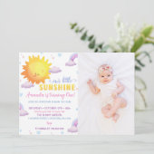 Zonneschijn Regenboog Verjaardag Foto uitnodiging (Staand voorkant)