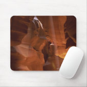 Zonnestraal die op de vloer van de canyon tumblewe muismat (Met muis)