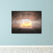 zonnestraal in tunnel canvas afdruk (Insitu (Houten vloer))