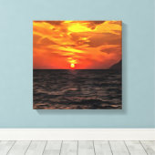 Zonnestraal over het landschapsschilderwerk in de canvas afdruk (Insitu (Houten vloer))