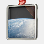 zonnestraal voor de kust van de stille oceaan metalen ornament (Links)