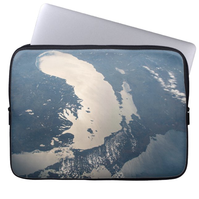 Zonnestraal voor Lake Michigan Laptop Sleeve (Voorkant)