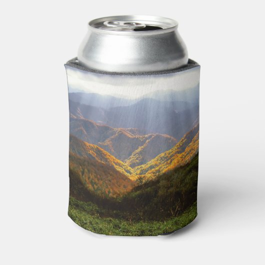 Zonnestralen boven het Shirakami-Sanchi-gebergte Blikjeskoeler (Blikje Achterkant)