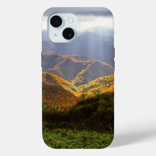 Zonnestralen boven het Shirakami-Sanchi-gebergte iPhone 15 Case