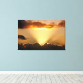 zonnestralen en donkere wolken canvas afdruk (Insitu (Houten vloer))