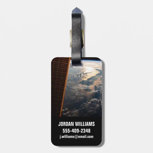 Zonnestralen van Celebes Zee in Zuidoost-Azië Bagagelabel (Achterkant verticaal)