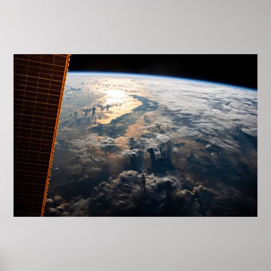 Zonnestralen van Celebes Zee in Zuidoost-Azië Poster (Voorkant)