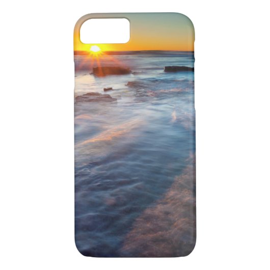 Zonnestralen verlichten de Stille Oceaan Case-Mate iPhone Case (Achterkant)