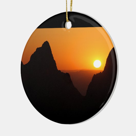 Zonnetijd bij het raam keramisch ornament (Links)