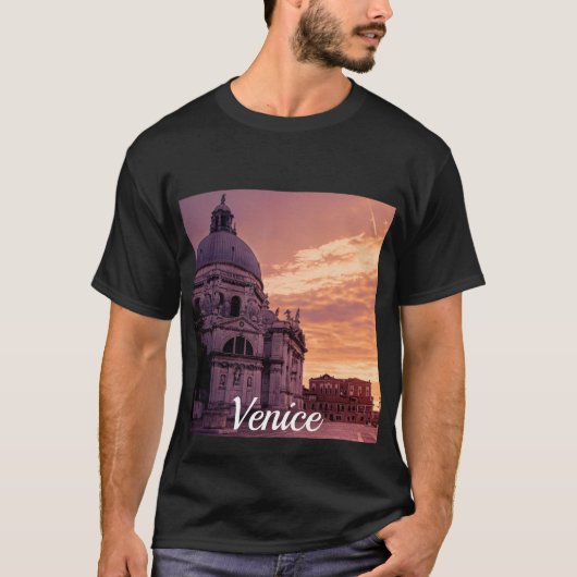 Zonnetijd over de Basilica in Venetië T-shirt (Voorkant)