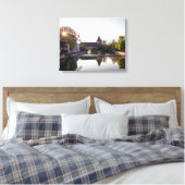 Zonnetijd over de oude middeleeuwse brug in Nürnbe Canvas Afdruk (Insitu (Slaapkamer))