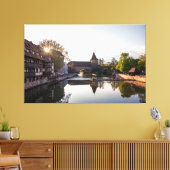 Zonnetijd over de oude middeleeuwse brug in Nürnbe Canvas Afdruk (Insitu (Woonkamer))