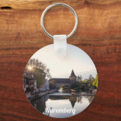 Zonnetijd over de oude middeleeuwse brug in Nürnbe Sleutelhanger (Achterkant)