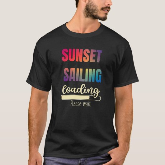 Zonnevaste, zeilboot met zeilboot Fi T-shirt (Voorkant)