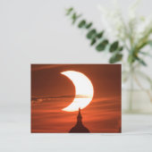 Zonneverduistering 2021 Briefkaart met onderdruk (Staand voorkant)