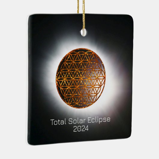 Zonneverduistering 2024 Gouden Sprankelende Bloem  Keramisch Ornament (Rechts)