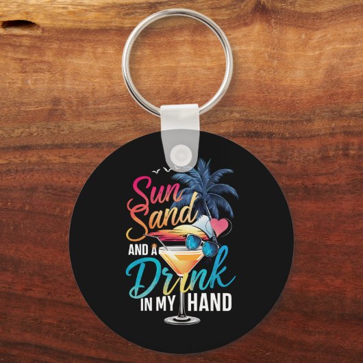 Zonnezand en een Drink In My Hand Beach Cruise Sleutelhanger (Voorkant)