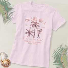 Zonnezand en een ring aan haar hand bruidsmeisje t-shirt